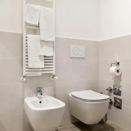 Giardini Margherita Monolocale Con Balcone Bolonia