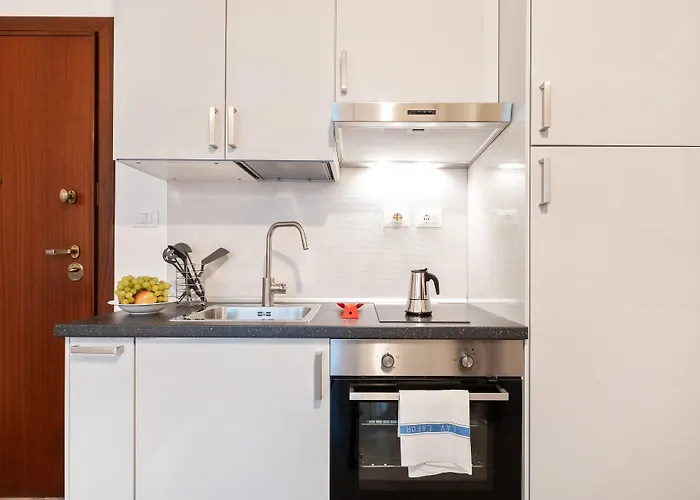 Giardini Margherita Monolocale Con Balcone 아파트 볼로냐