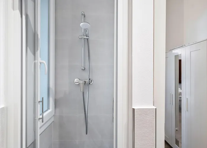 Giardini Margherita Monolocale Con Balcone 아파트 볼로냐