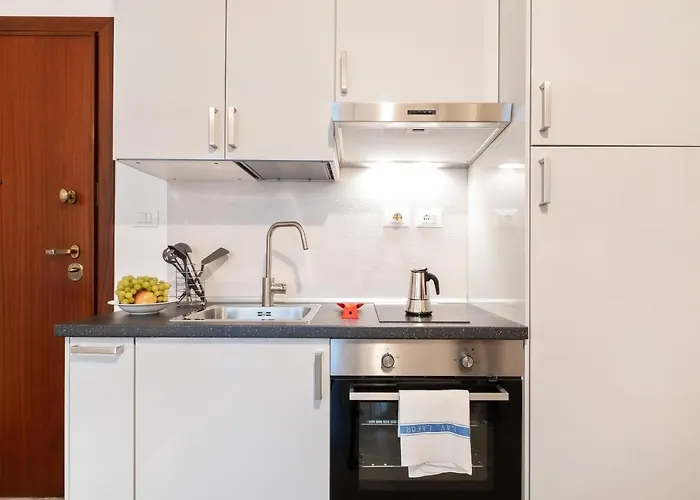 Giardini Margherita Monolocale Con Balcone 볼로냐