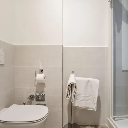 Giardini Margherita Monolocale Con Balcone *