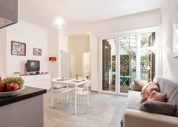 Giardini Margherita Monolocale Con Balcone 아파트